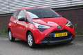 Toyota Aygo 1.0 VVT-i x-fun/Dealeronderhouden/1e Eigenaar/ Rood - thumbnail 16