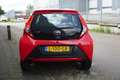 Toyota Aygo 1.0 VVT-i x-fun/Dealeronderhouden/1e Eigenaar/ Rood - thumbnail 28