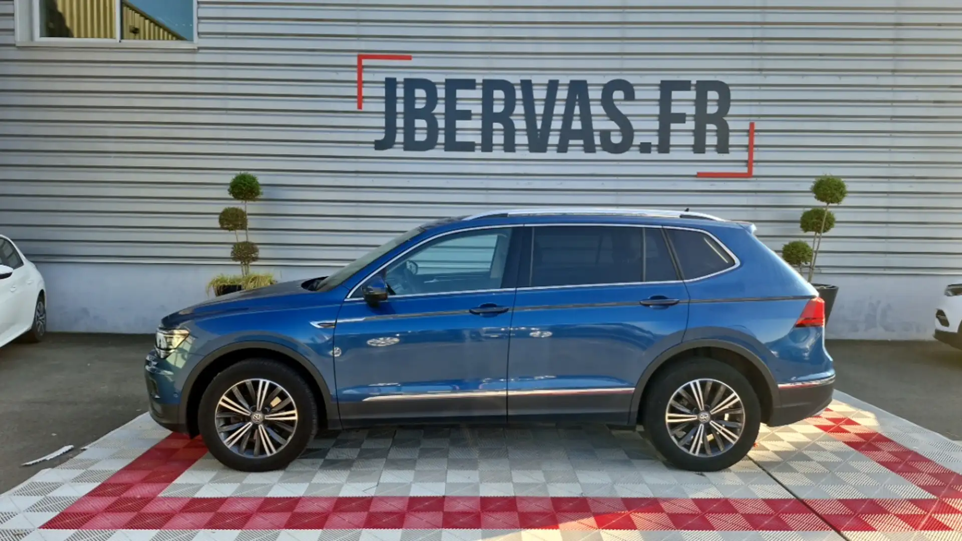 Volkswagen Tiguan Allspace 2.0 TDI 150 DSG7 CARAT Bleu - 1
