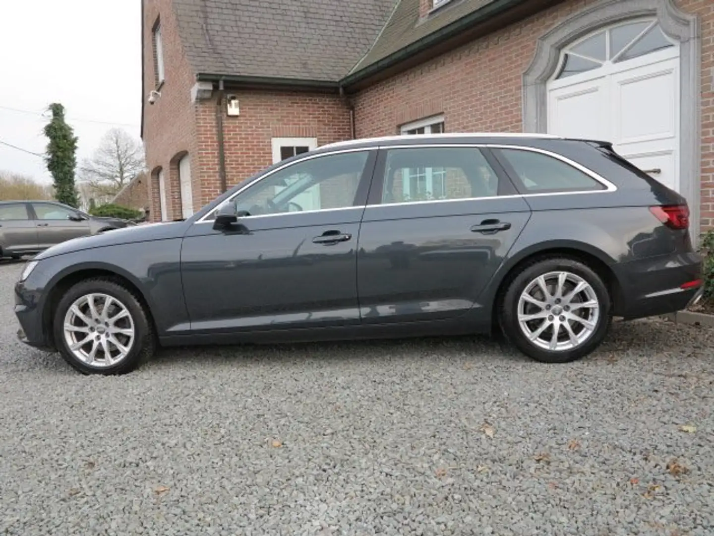 Audi A4 Avant 20TFSI SPORT HYBRID+PROMO+GARANTIE Gris - 2