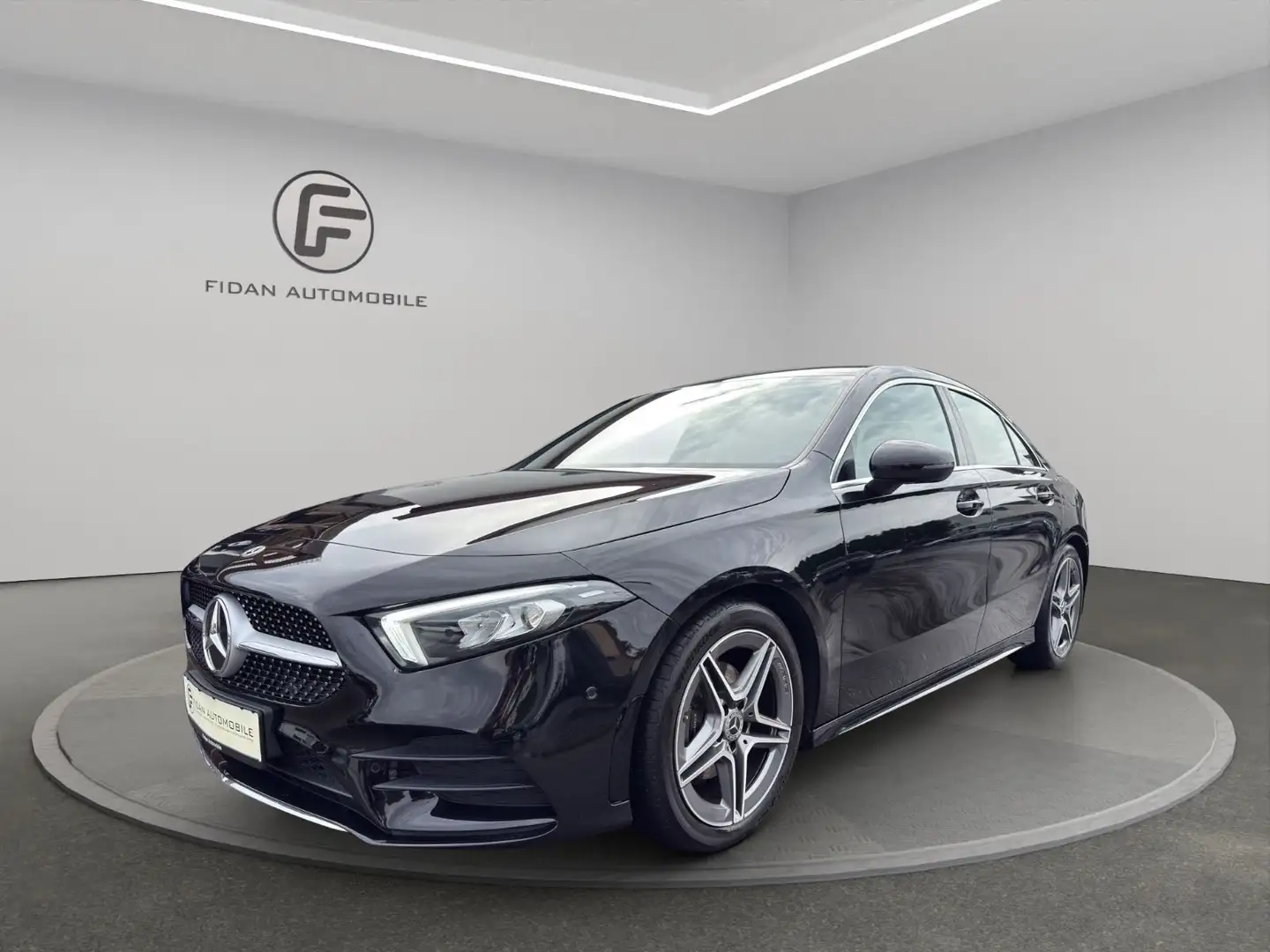 Mercedes-Benz A 200 Lim. AMG-LINE LED*Kamera*Ambiente*Soundsys Zwart - 1