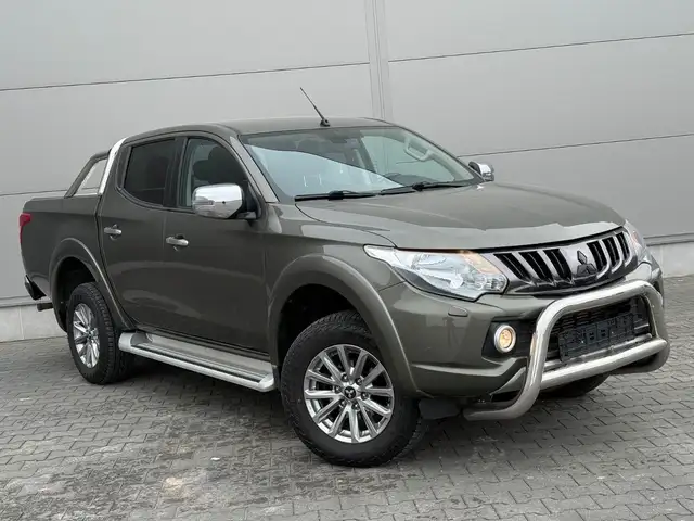 Mitsubishi L200 Top Doppelkabine 4WD