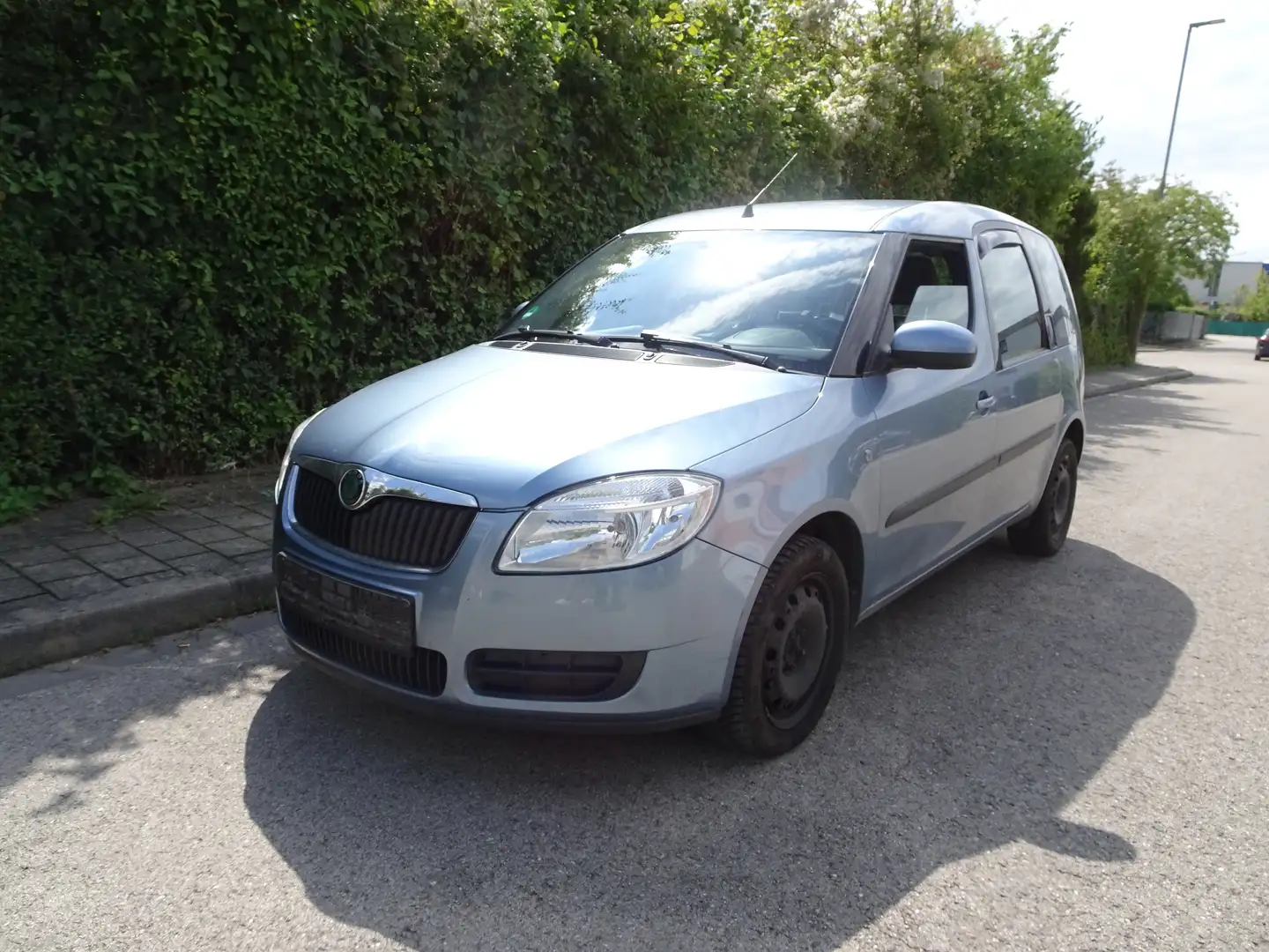 Skoda Roomster Style-1 Hand-SHG-Klima-ELF-Tüv Neu.USW... Grau - 1