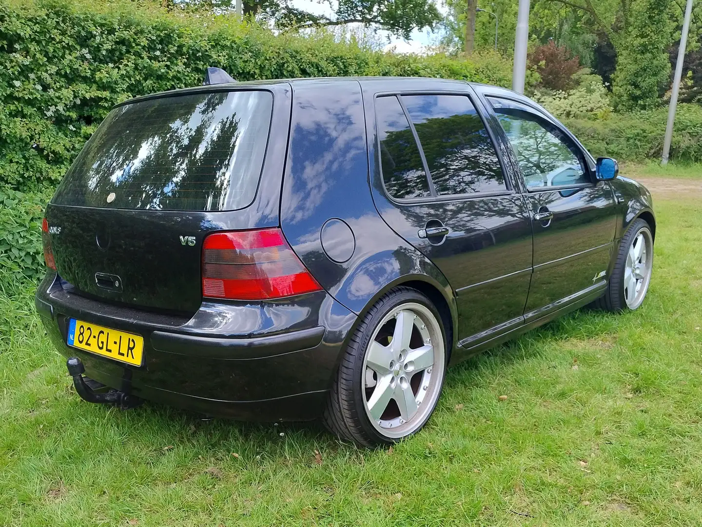 Volkswagen Golf 2.3 V5 Highline Zwart - 2