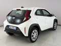 Toyota Aygo Aygo X X 1.0 Active 72cv s-cvt! PREZZO REALE Weiß - thumbnail 6
