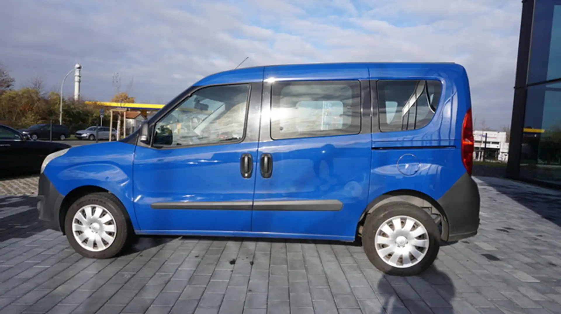 Opel Combo NAVIGATION+AHK+EINPARKHILFE D Selection L1H1 Blu/Azzurro - 1