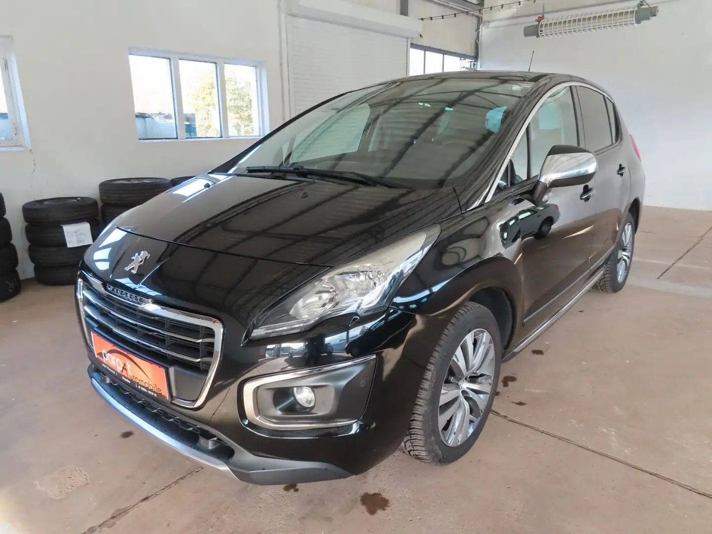 Peugeot 3008 Allure Schwarz - 1