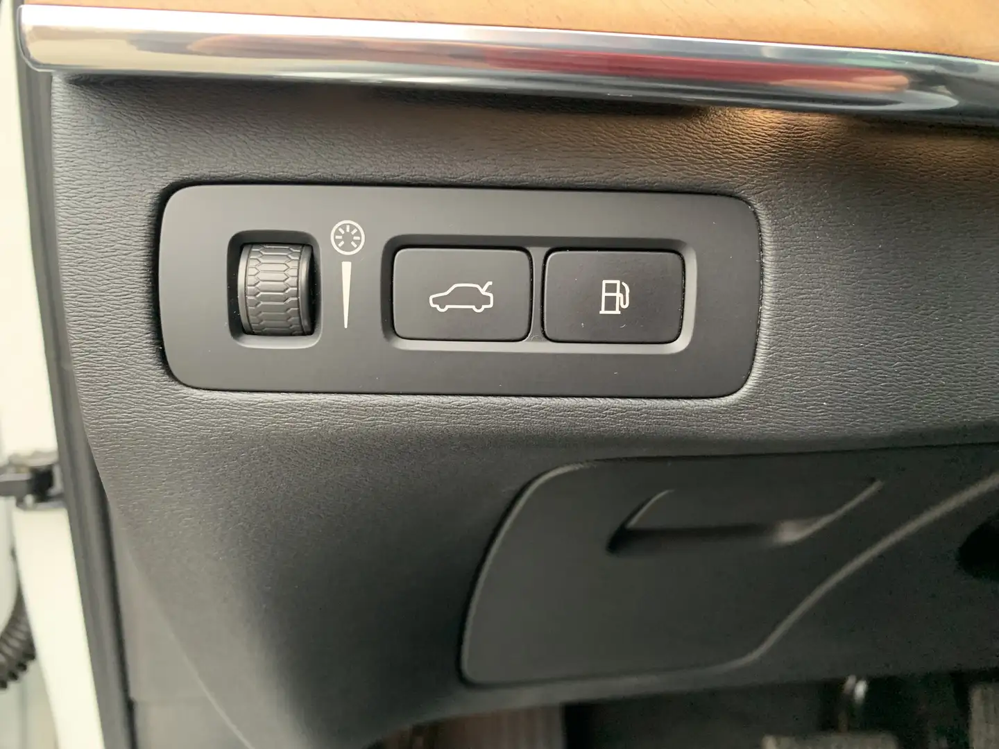 Volvo XC90 T8 AWD Twin Engine Geartronic Inscription - 1