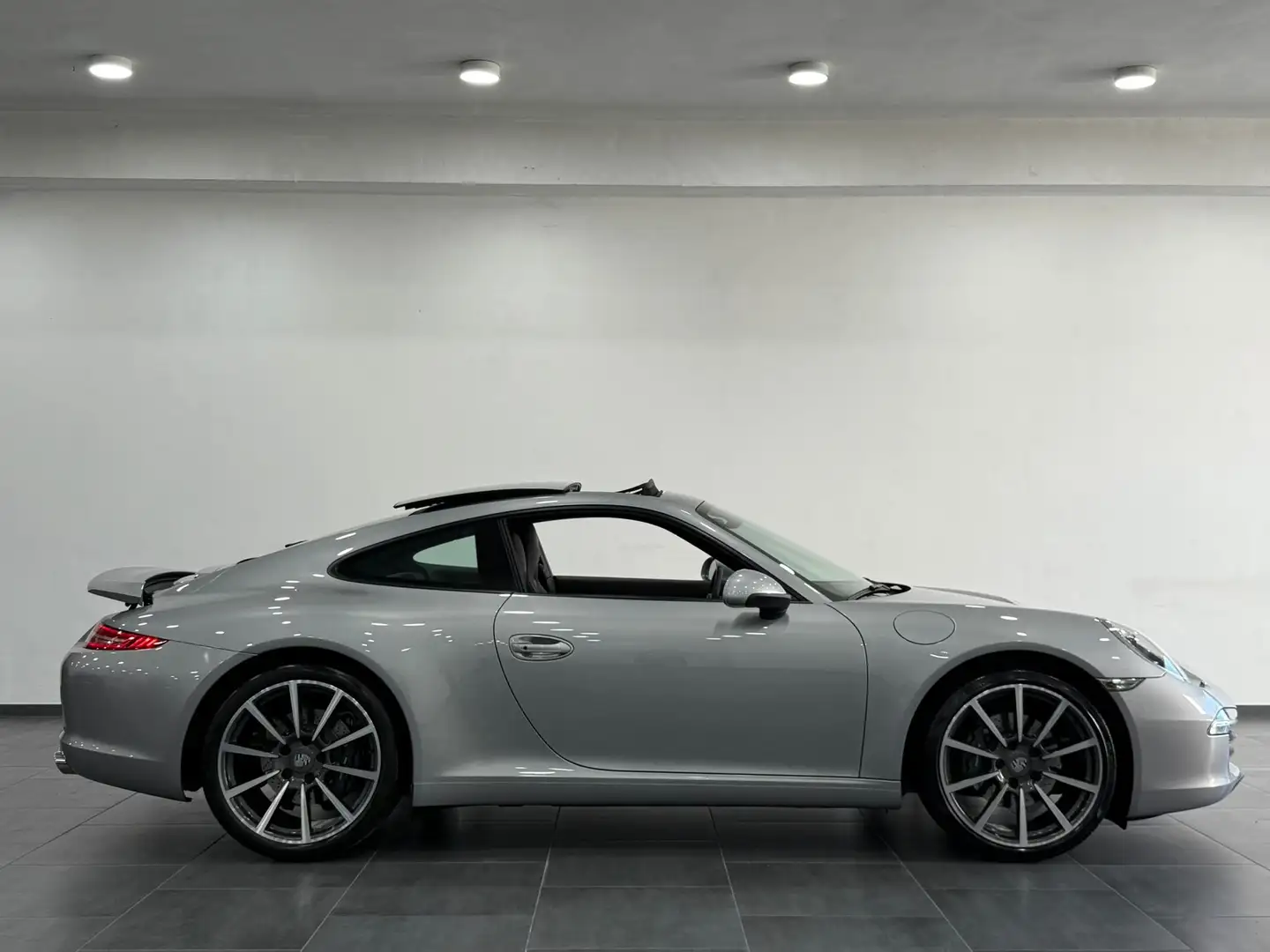 Porsche 911 991 Carrera 3.4i Coupé PDK ⚠️28358KM⚠️ Srebrny - 2