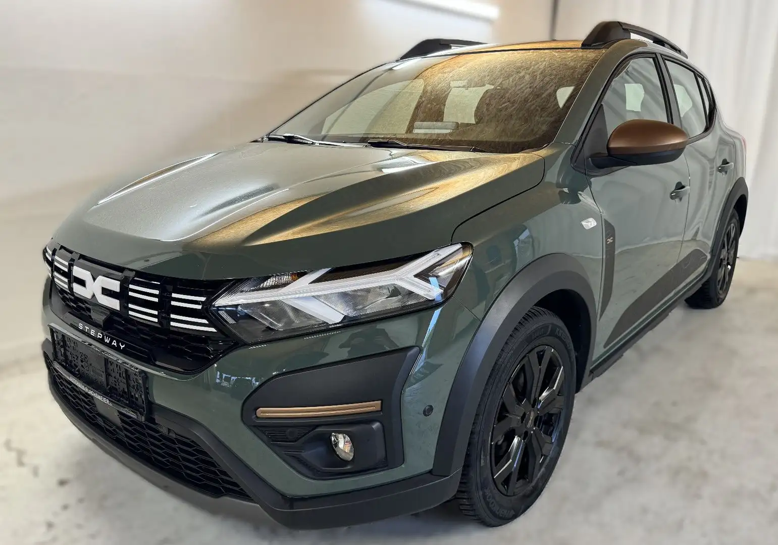 Dacia Sandero III Stepway Extreme+ Klima PDC Navi SHZ Gris - 1
