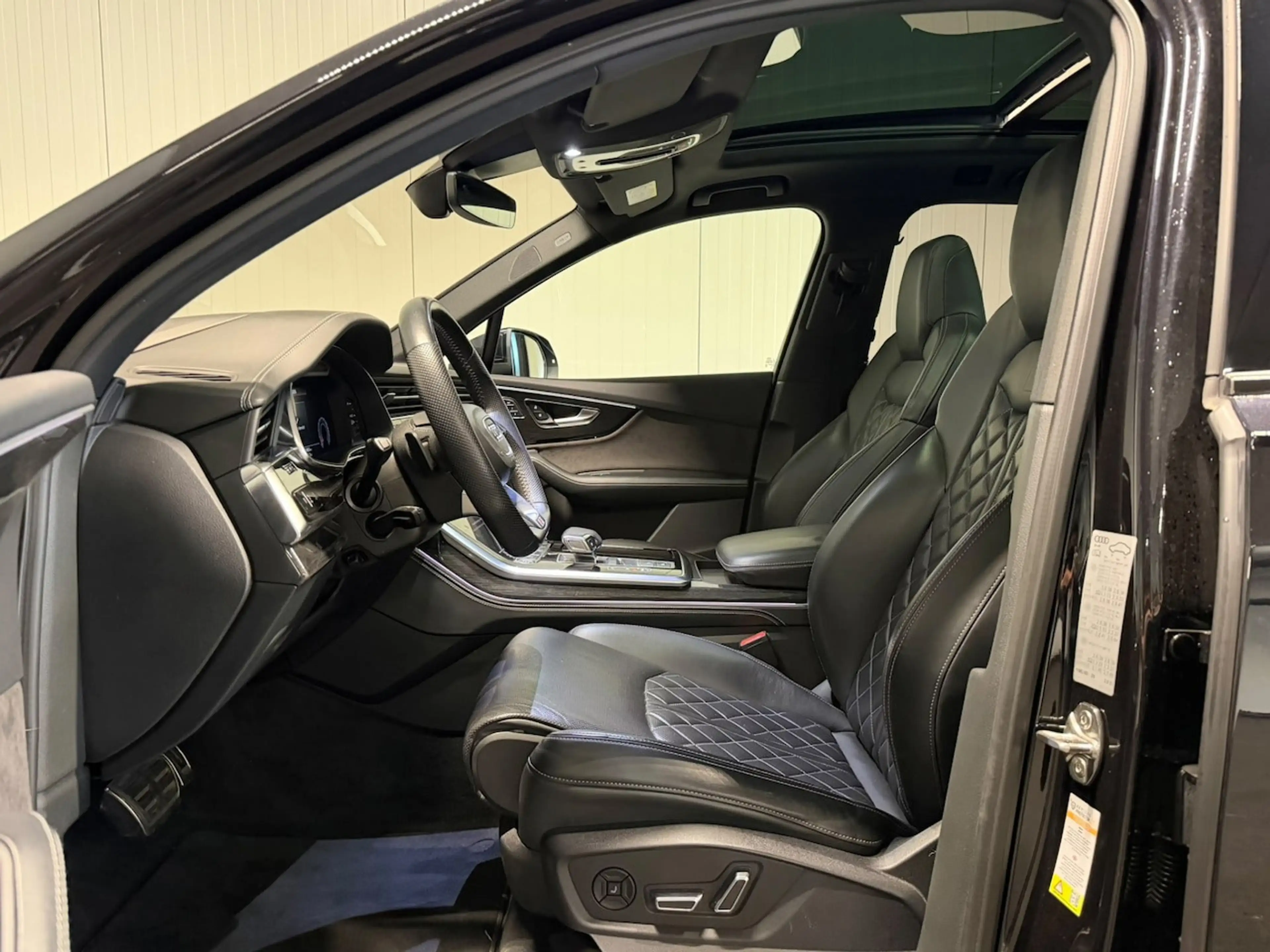 Audi Q7 50 TDI quattro Pro Line Plus 7p — photo 10