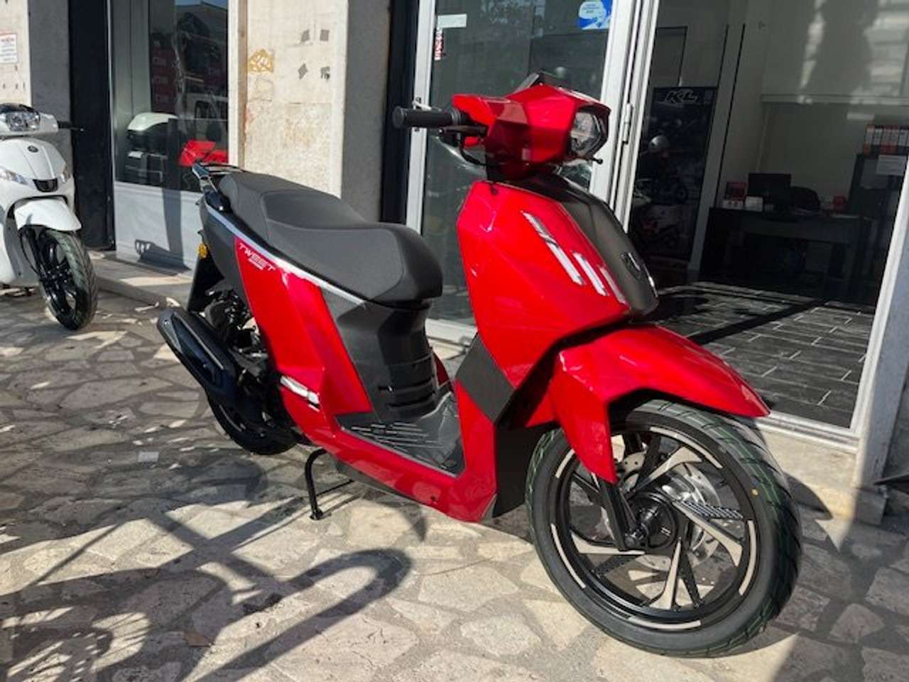 Peugeot Tweet PEUGEOT TWEET PARAB E BAULE