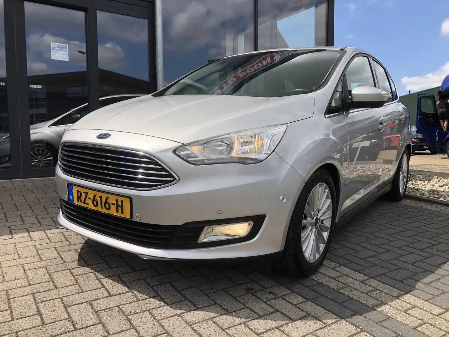 Ford C-Max 1.0 Titanium 125PK NAVI/APPCARPLAY/KEYLESS/LED/ CL Gris - 2