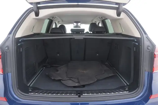 BMW X3 view 14