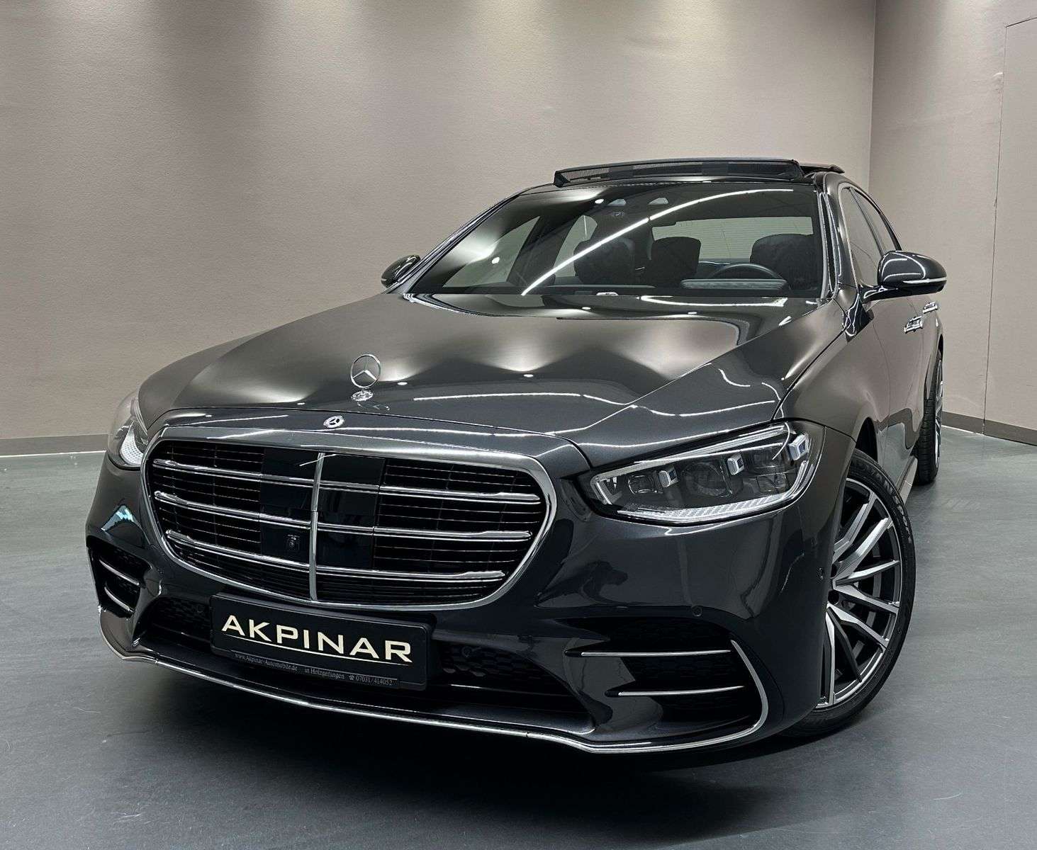 Second hand Mercedes Benz S-Class 