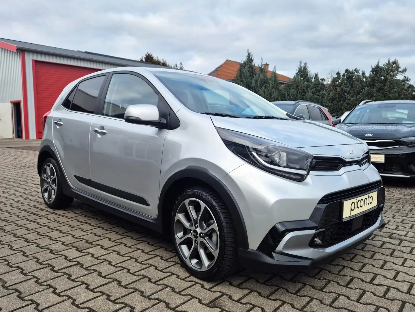 Kia Picanto 1.2 X-Line Automatik (AMT) Navi Rückfahrkamera Silber - 2