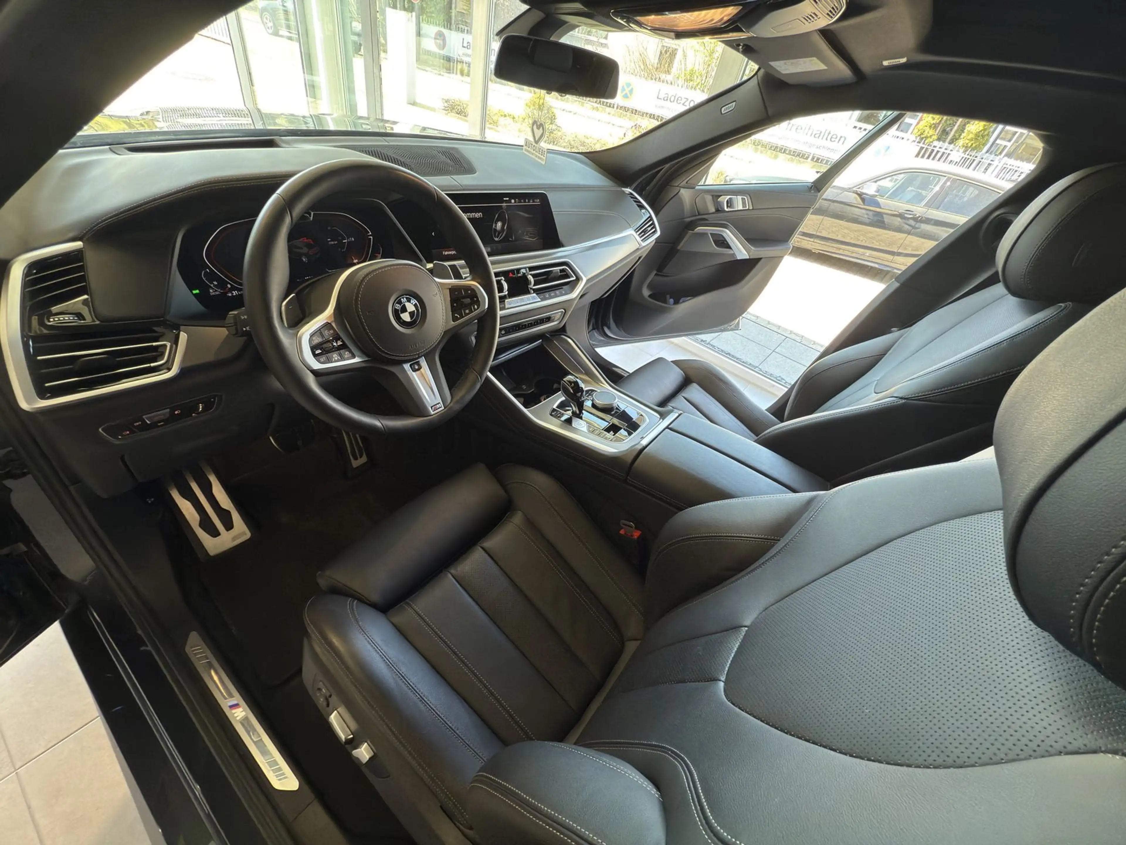 BMW X6 xDrive 30d M Sport SKY LOUNGE*ICONIC GLOW*AHK — photo 9