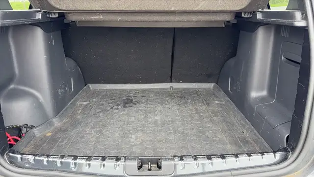 Dacia Duster view 14