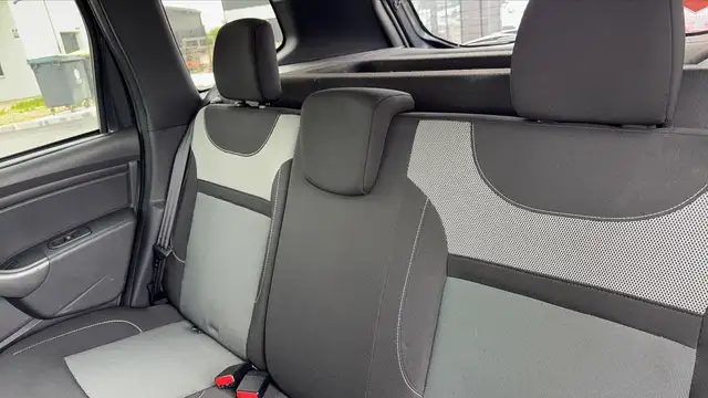 Dacia Duster view 9