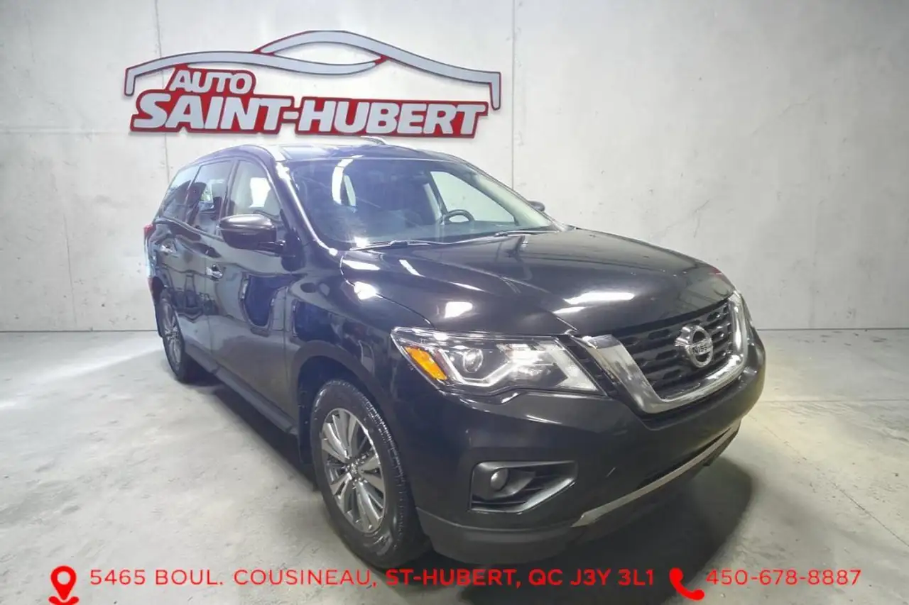 Nissan Pathfinder снимка Nissan Pathfinder