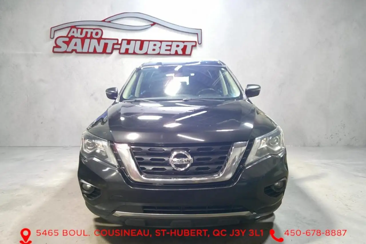 Nissan Pathfinder снимка Nissan Pathfinder
