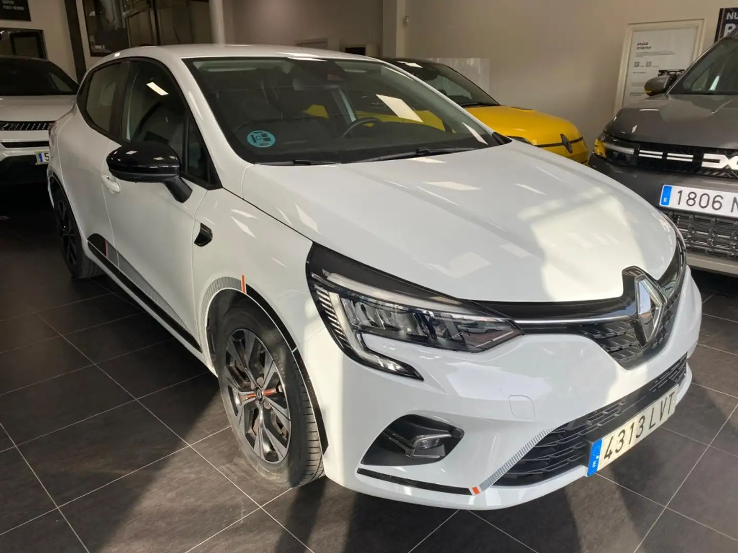 Renault Clio TCe Serie Limitada Limited 67kW Blanco - 2