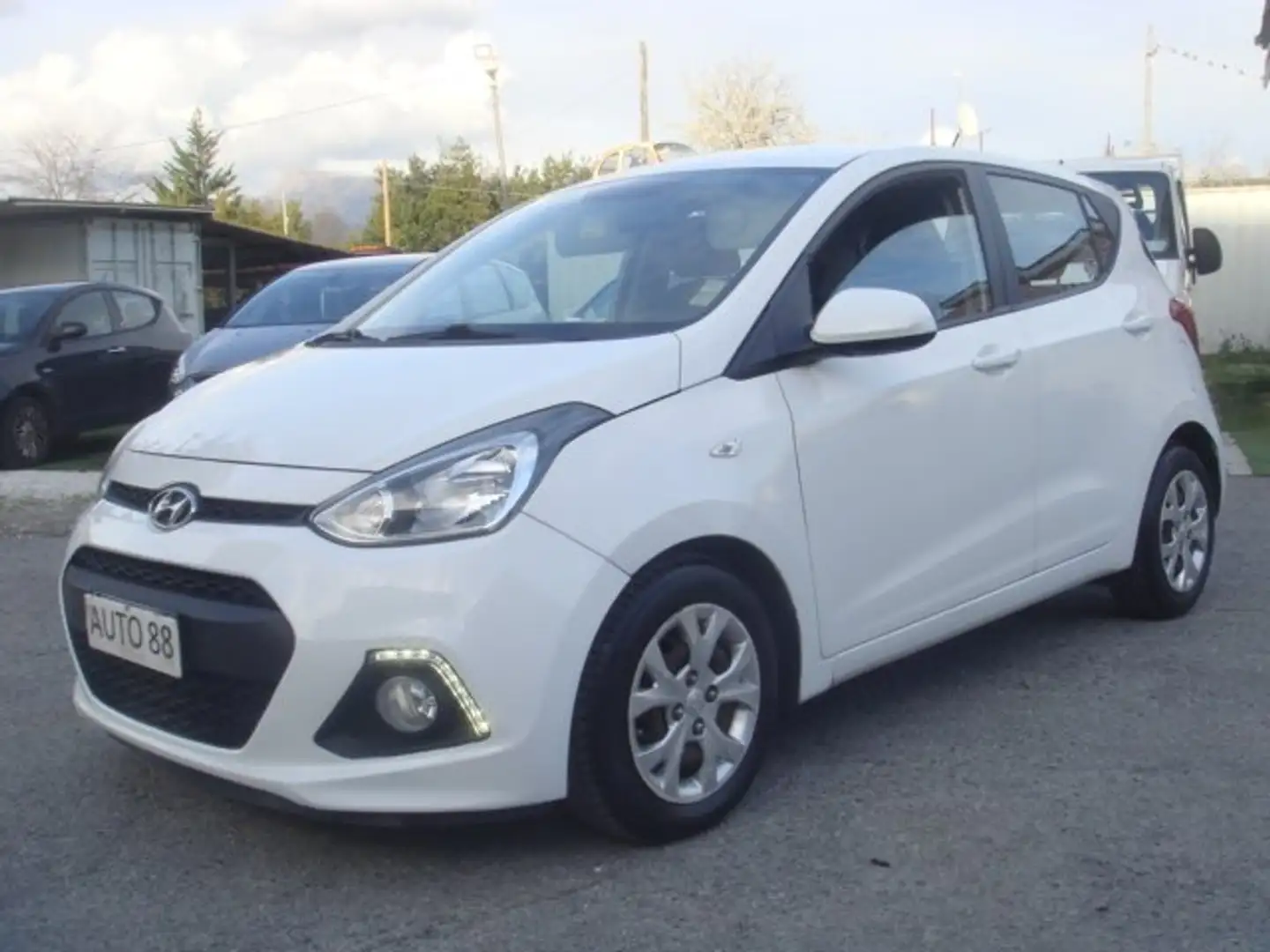 Hyundai i10 i10 1.0 Classic econext Gpl Bianco - 1