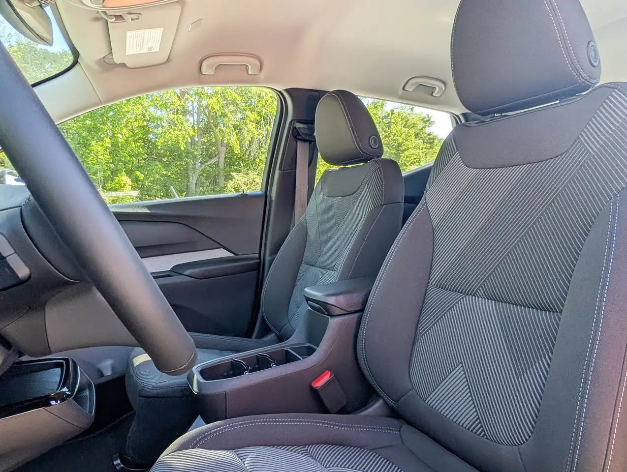 Chevrolet Bolt photo Chevrolet Bolt
