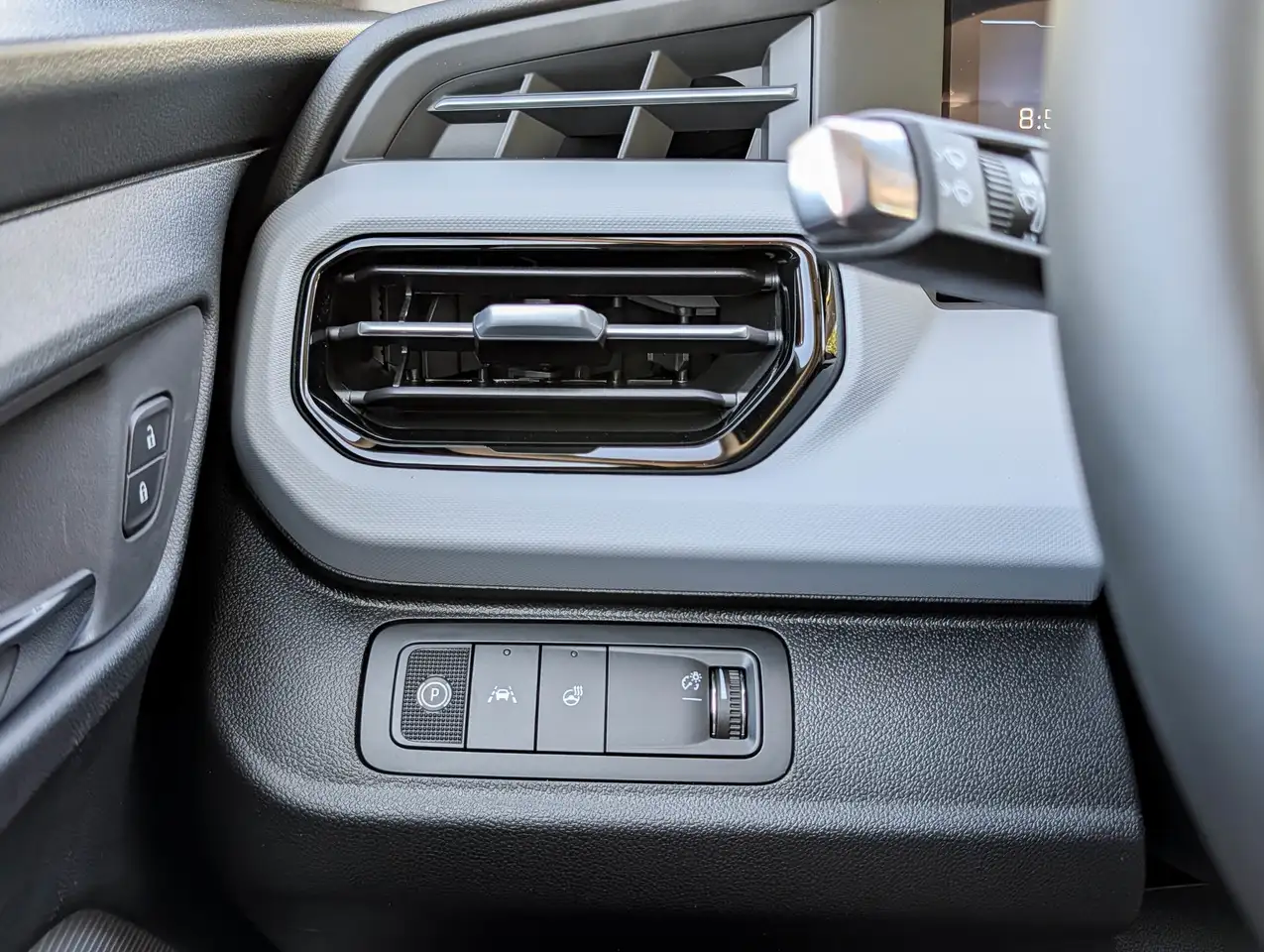 Chevrolet Bolt photo Chevrolet Bolt