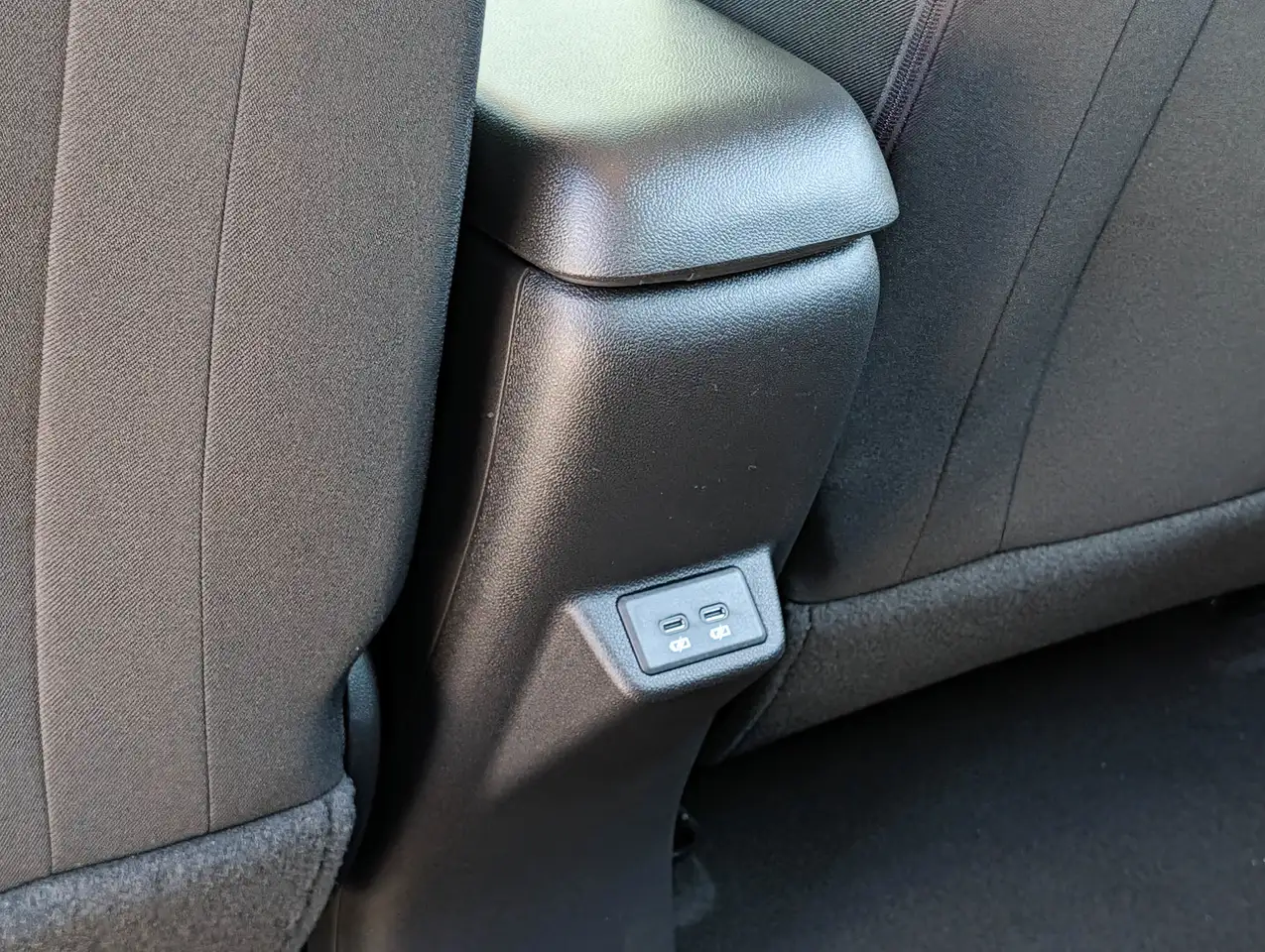 Chevrolet Bolt photo Chevrolet Bolt
