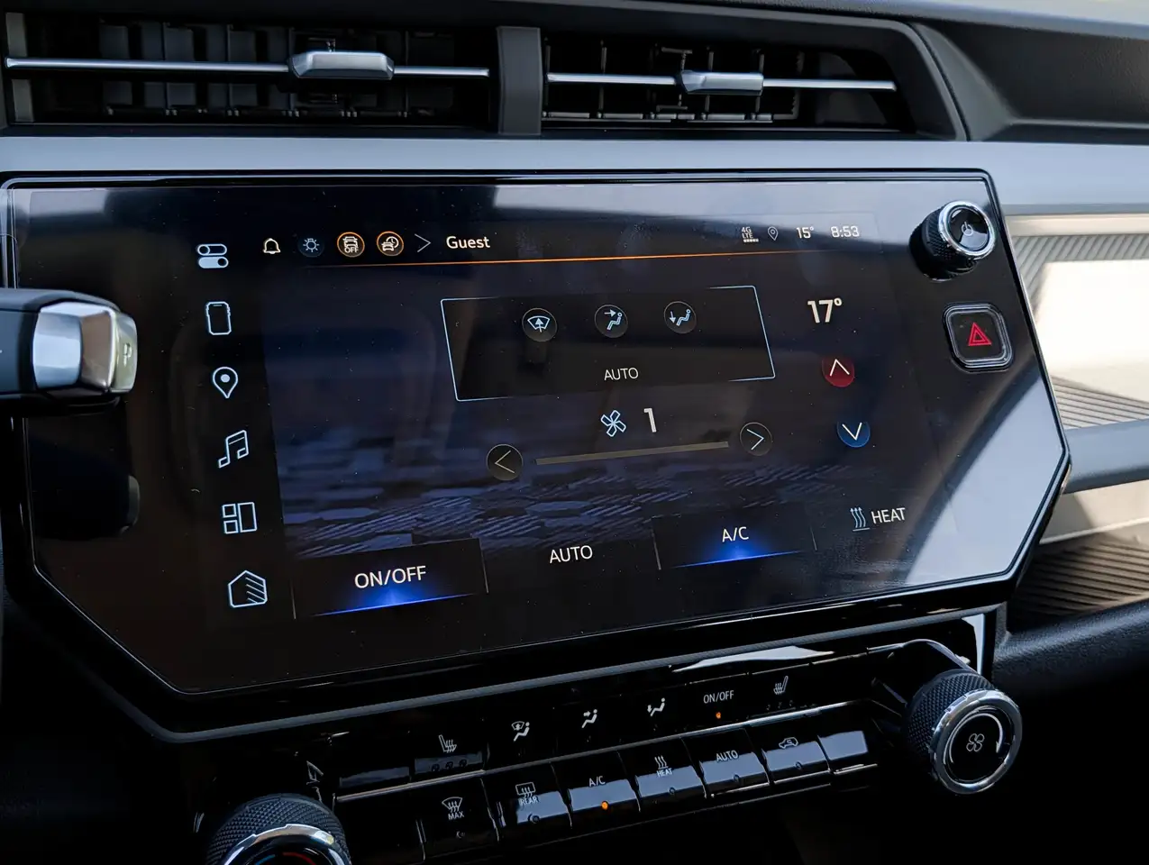 Chevrolet Bolt photo Chevrolet Bolt