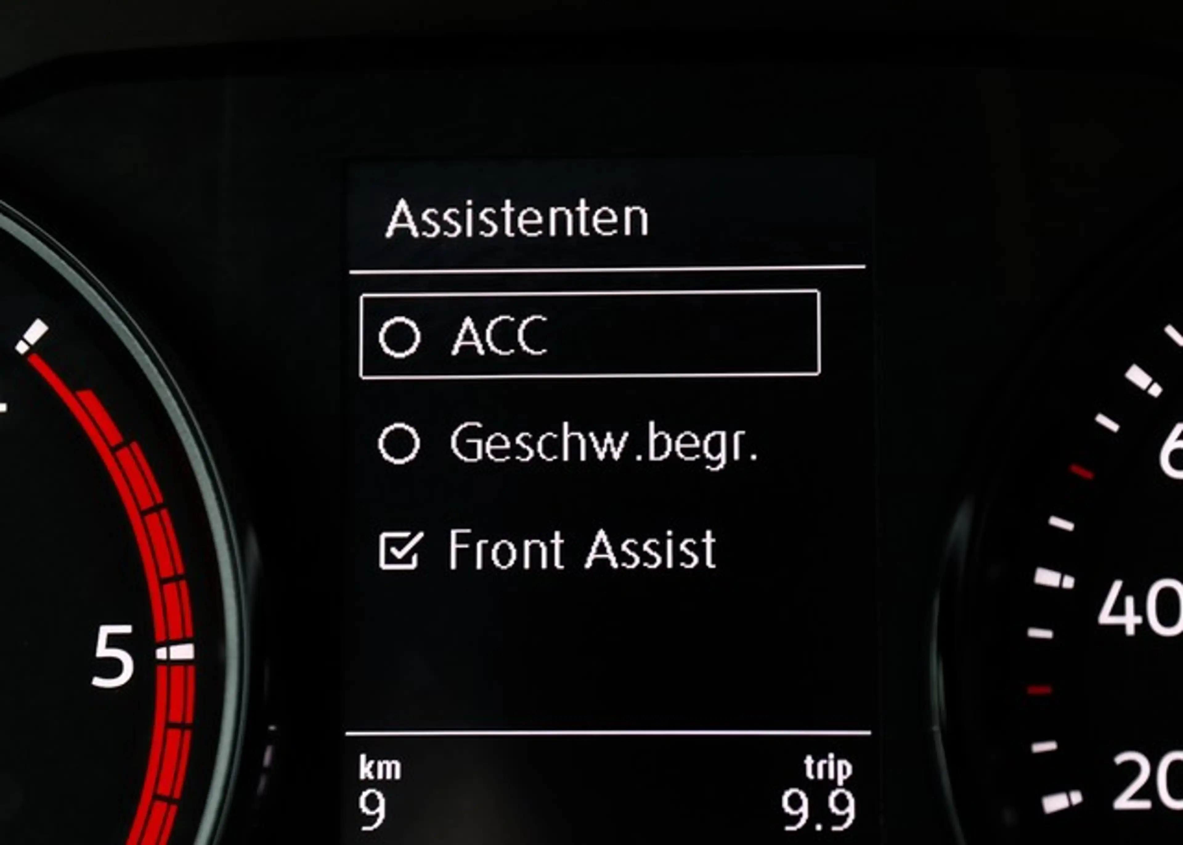Volkswagen Grand California 680 DSG NAVI-KLIMA-KAMERA-LED-ACC — photo 15