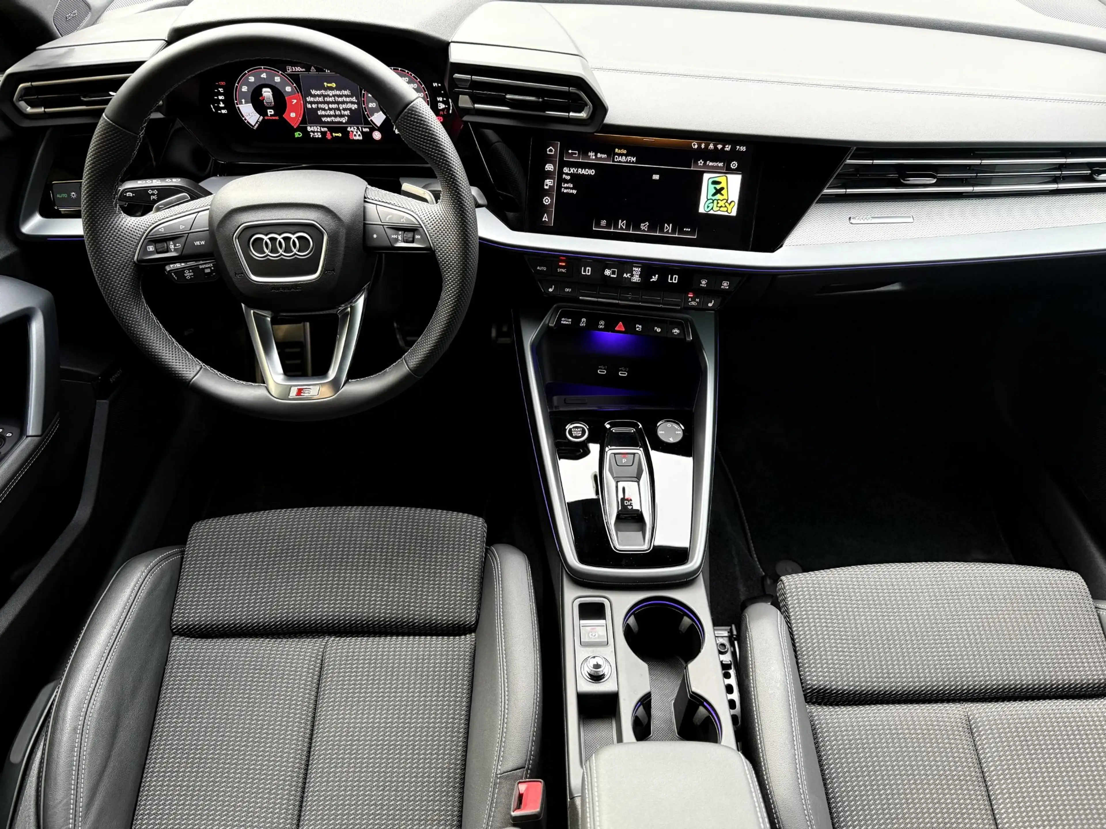 Audi A3 Sportback 35 TFSI S-Line Sport l Pano l Sonos l Dy — photo 3