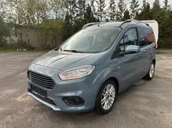 Ford Tourneo Courier Titanium *Frontscheibe beheizt*PDC*Audio Paket 59*