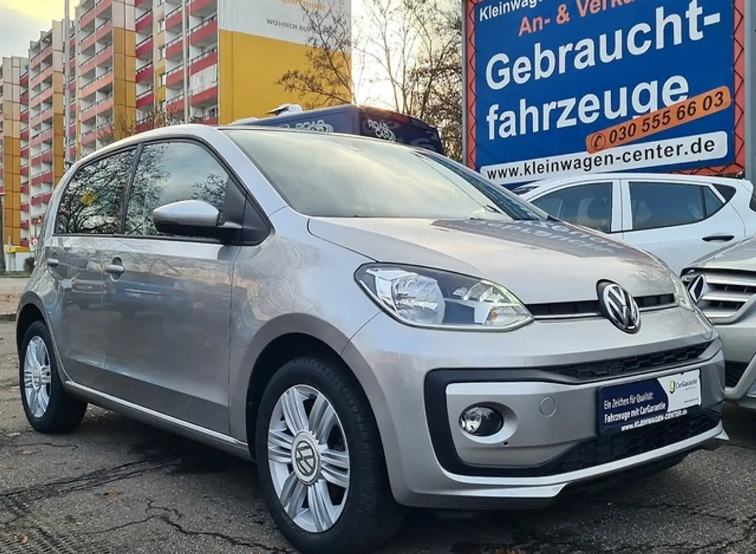 Volkswagen up! club  1.0 Automatik/Klima/Temp/Sitzh/PDC Silber - 2