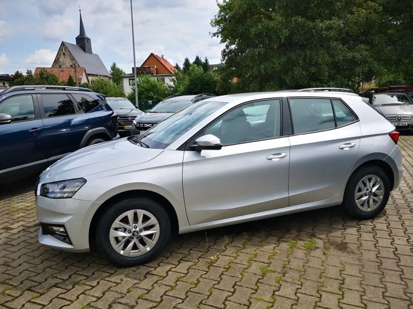 Skoda Fabia 1.0 MPI Selection Silber - 2
