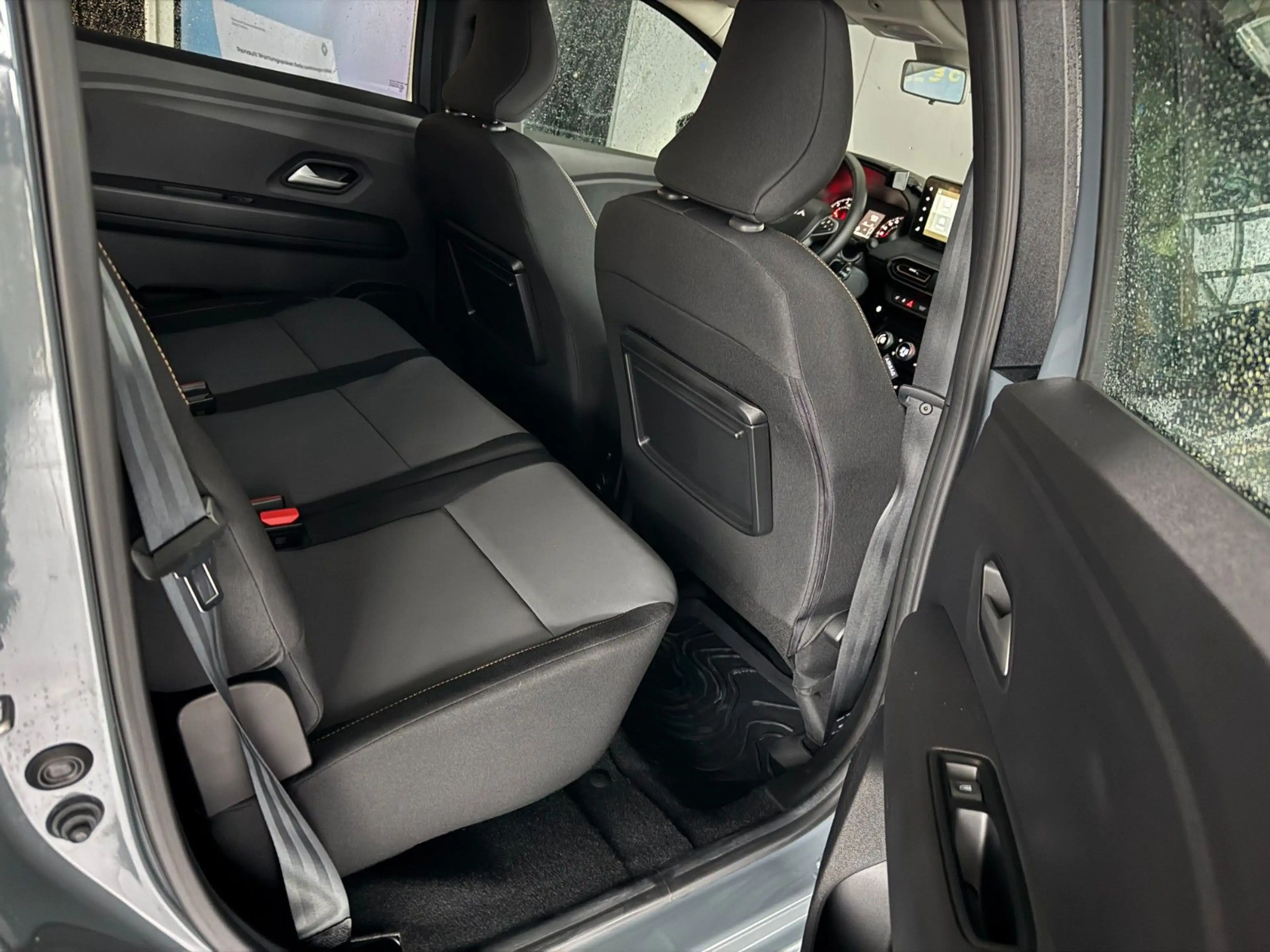 Dacia Jogger Extreme TCe110  7-Sitzer *Top Ausstattung — photo 13