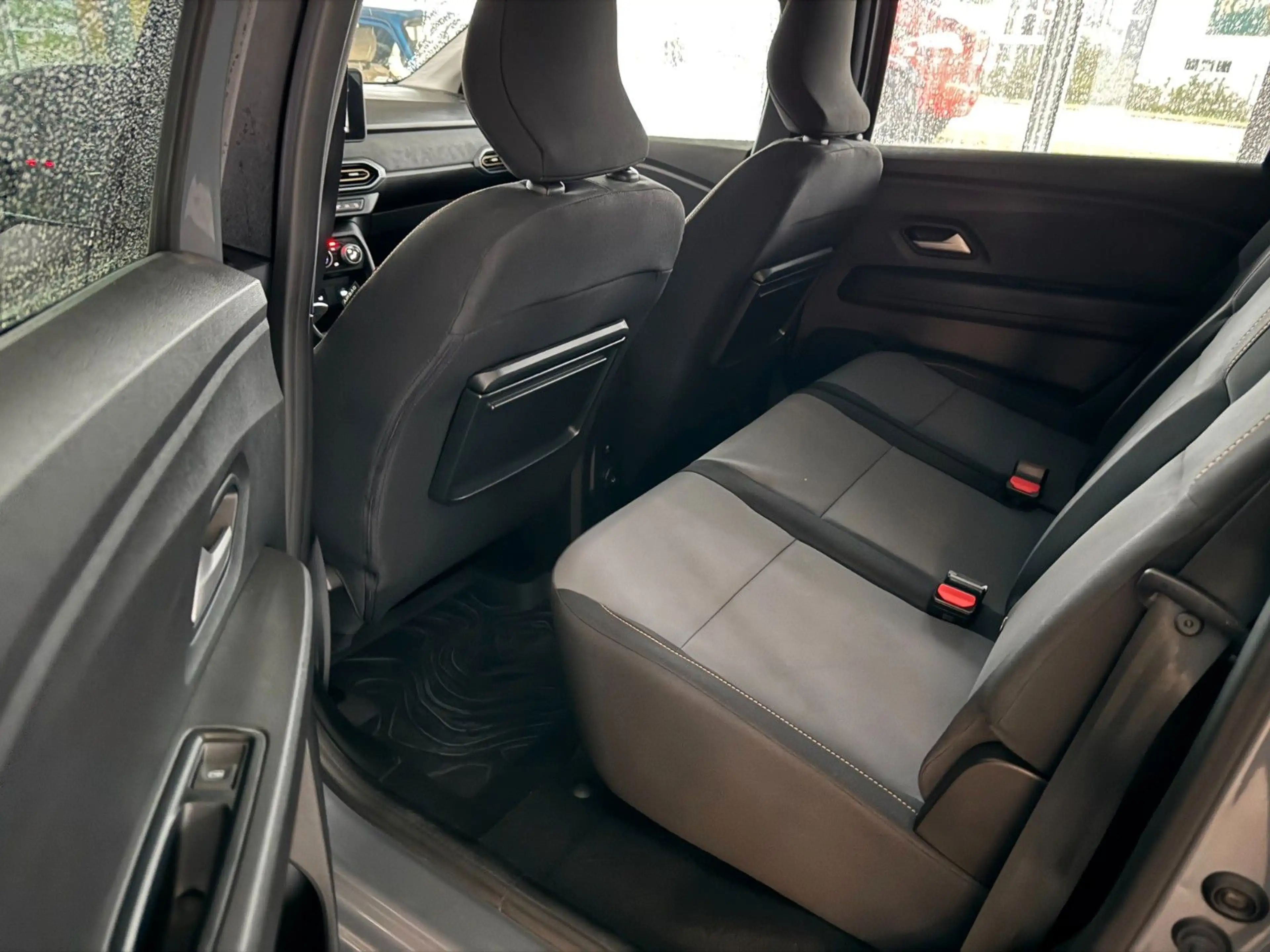 Dacia Jogger Extreme TCe110  7-Sitzer *Top Ausstattung — photo 8