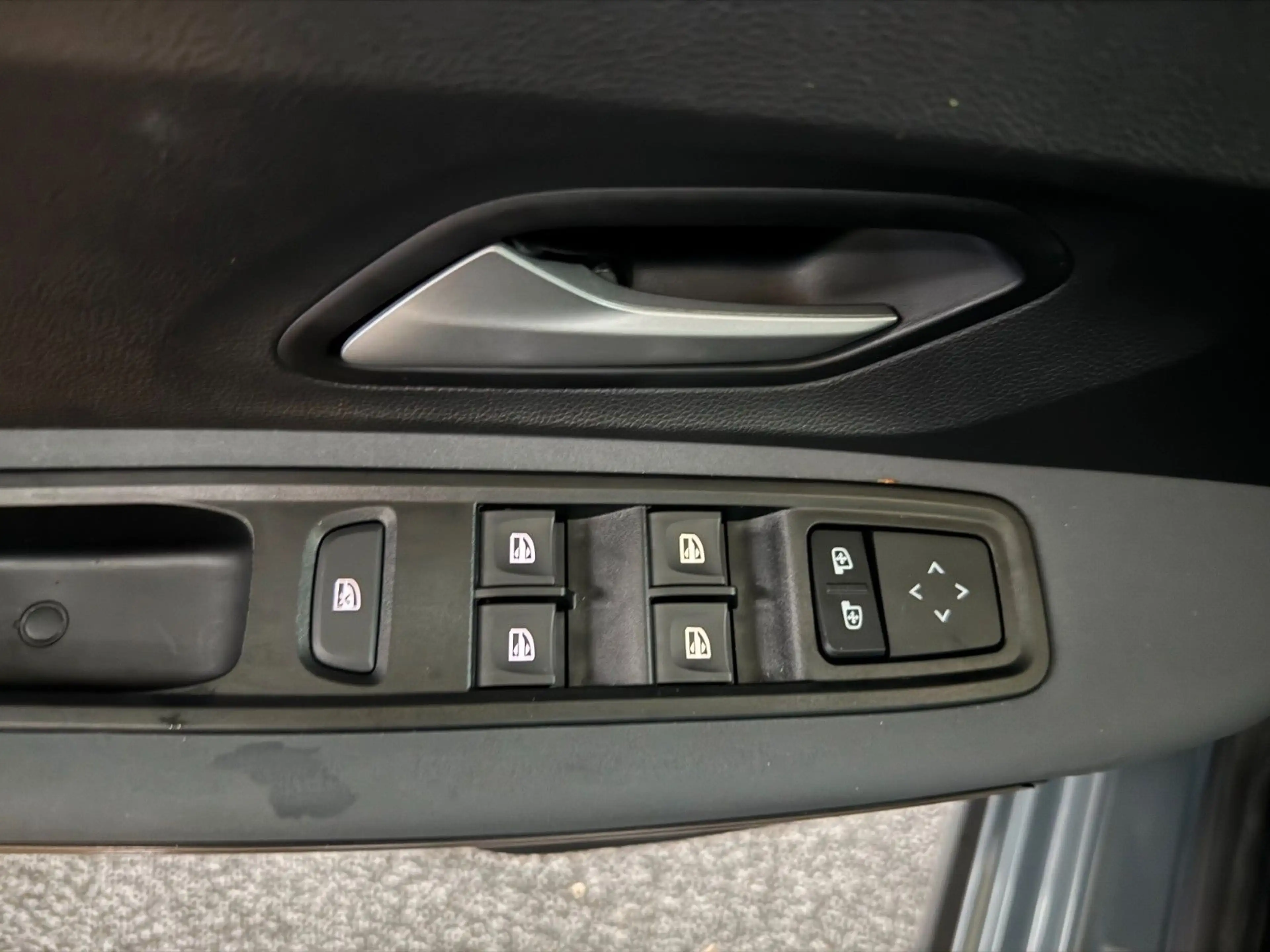 Dacia Jogger Extreme TCe110  7-Sitzer *Top Ausstattung — photo 5