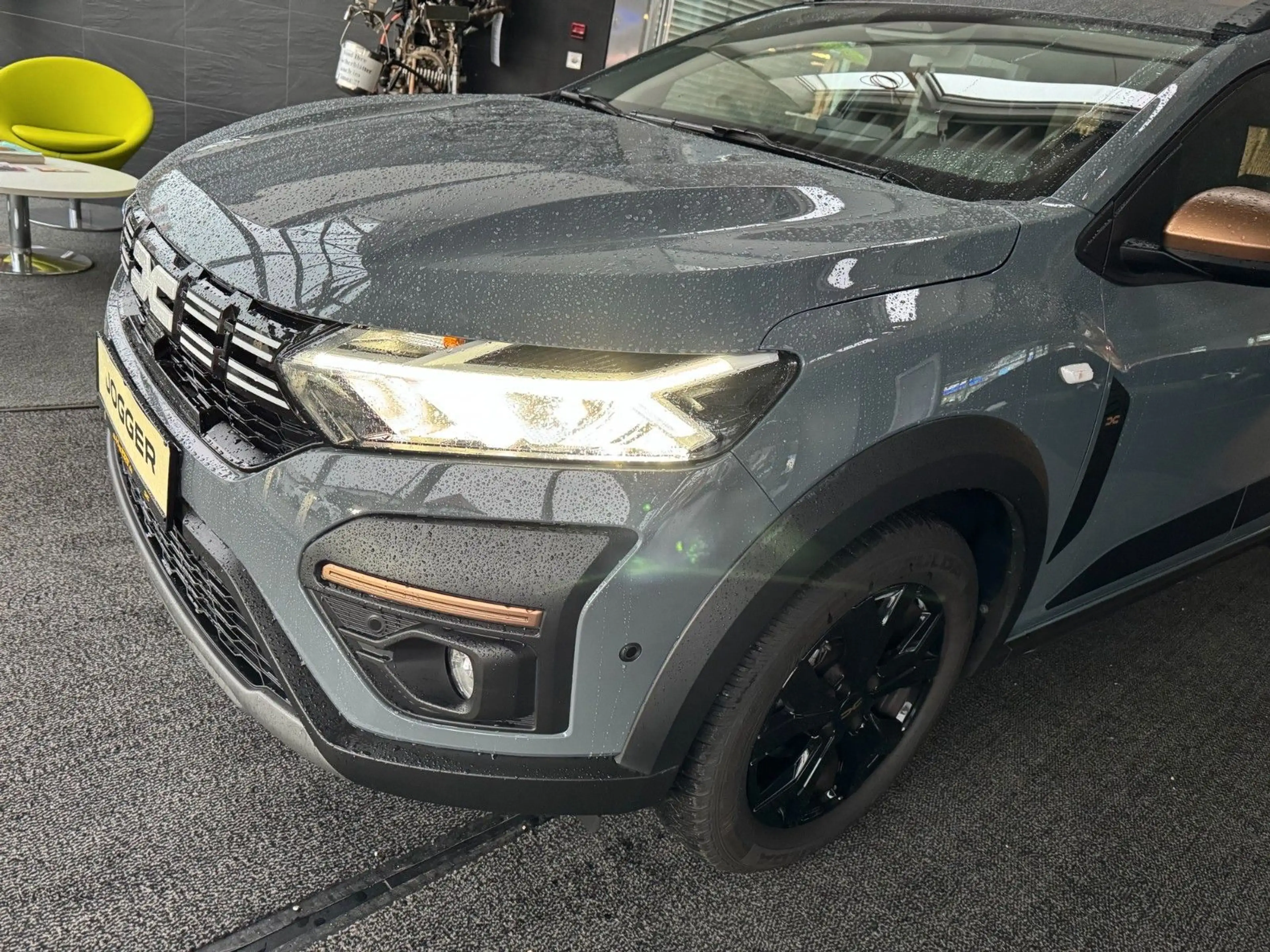 Dacia Jogger Extreme TCe110  7-Sitzer *Top Ausstattung — photo 4