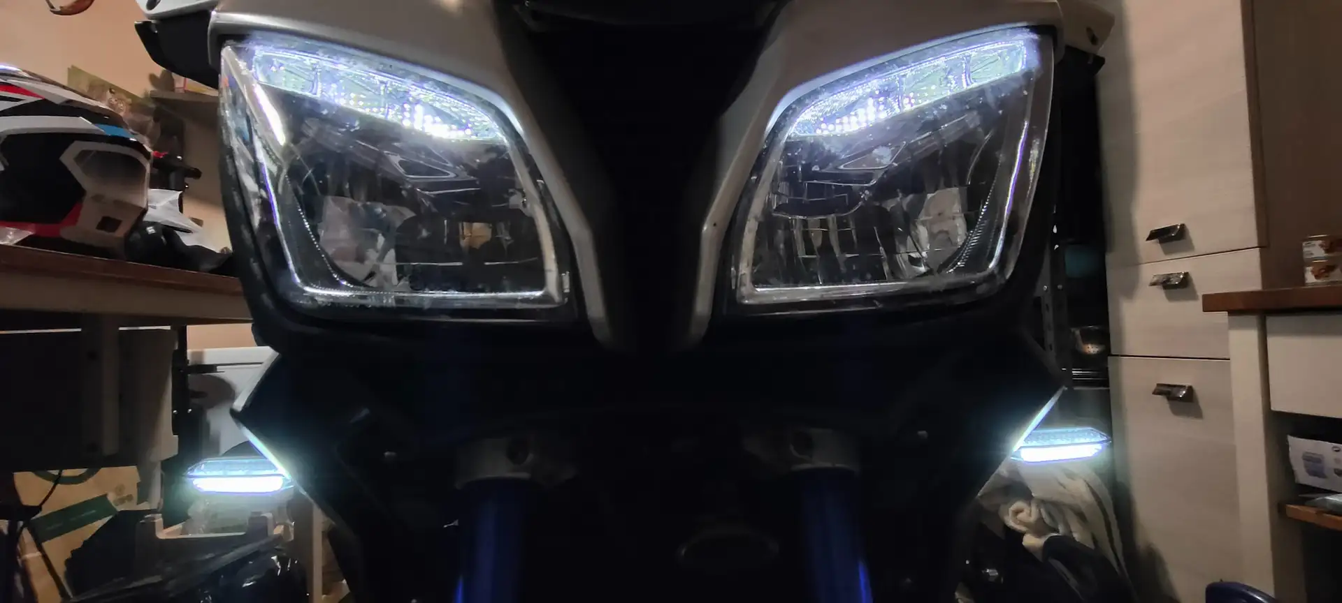 Yamaha Tracer 900 ABS Gris - 2