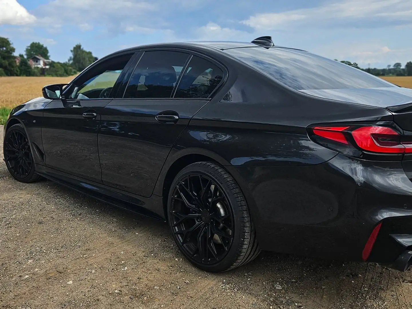 BMW 540 BMW G30 540i M-Paket LED ACC 360° M5 ID7 Remus Grey - 2