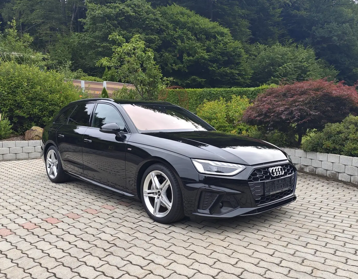 Audi A4 A4 Avant 40 TDI quattro S-line S-tronic*B&O*Matrix Schwarz - 1