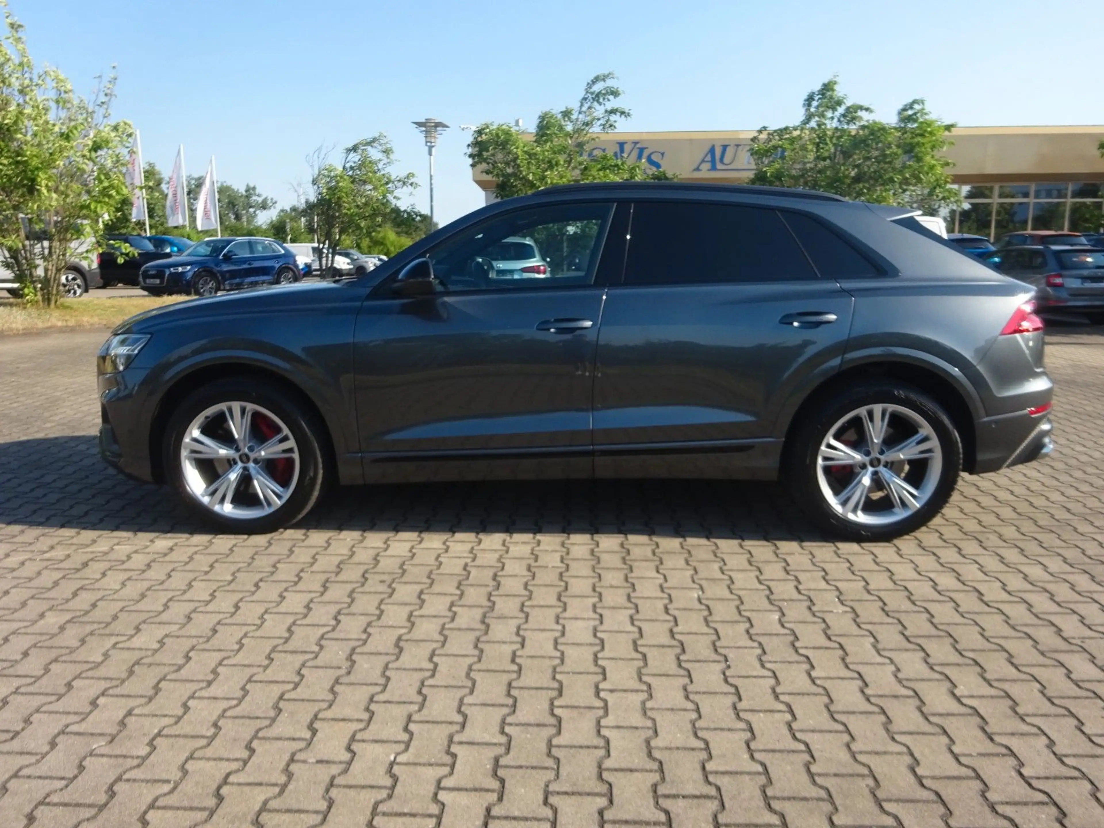 Audi SQ8 507PS V8 quattro Panorama Massage Standhzg — photo 3