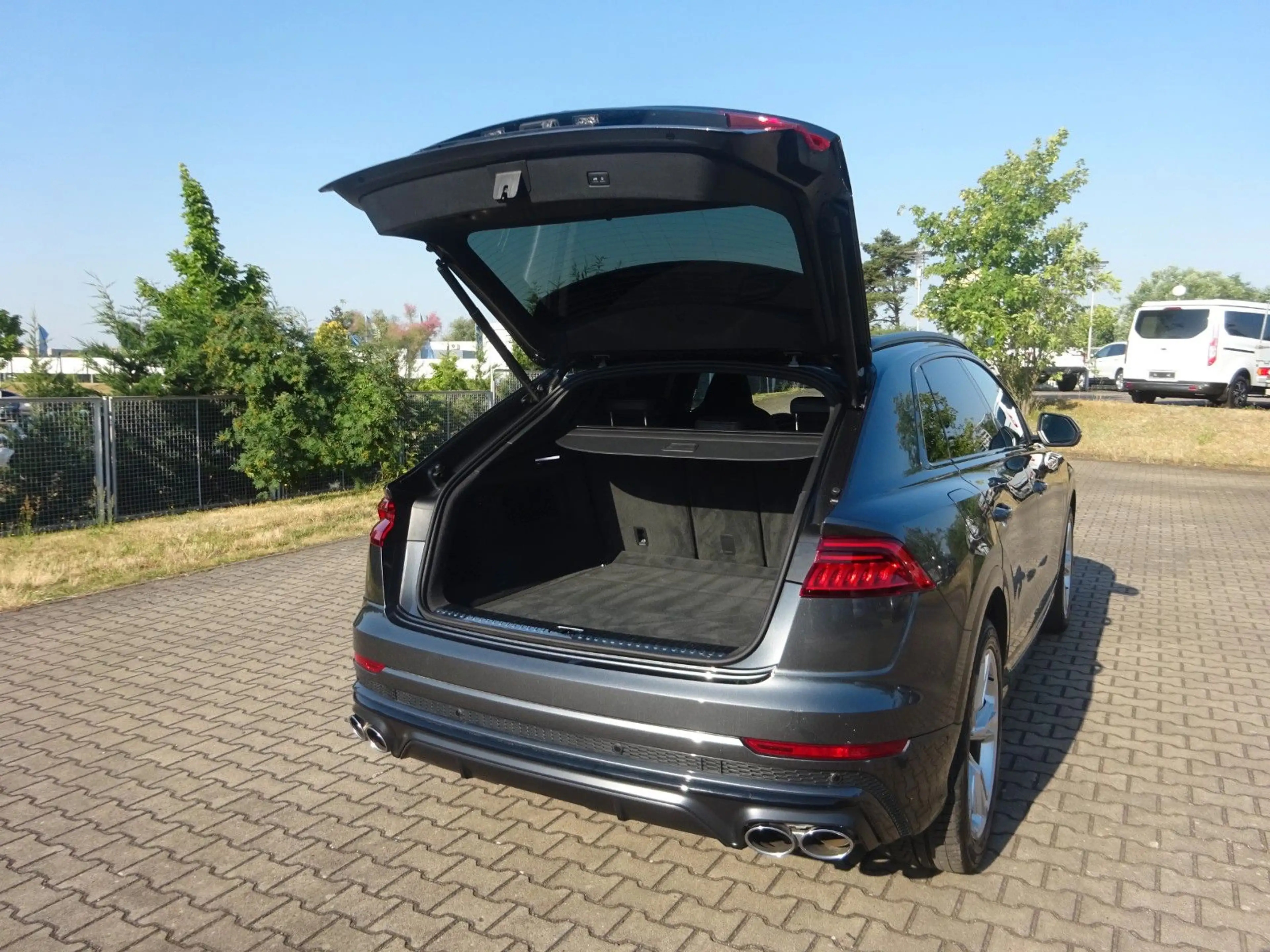 Audi SQ8 507PS V8 quattro Panorama Massage Standhzg — photo 15
