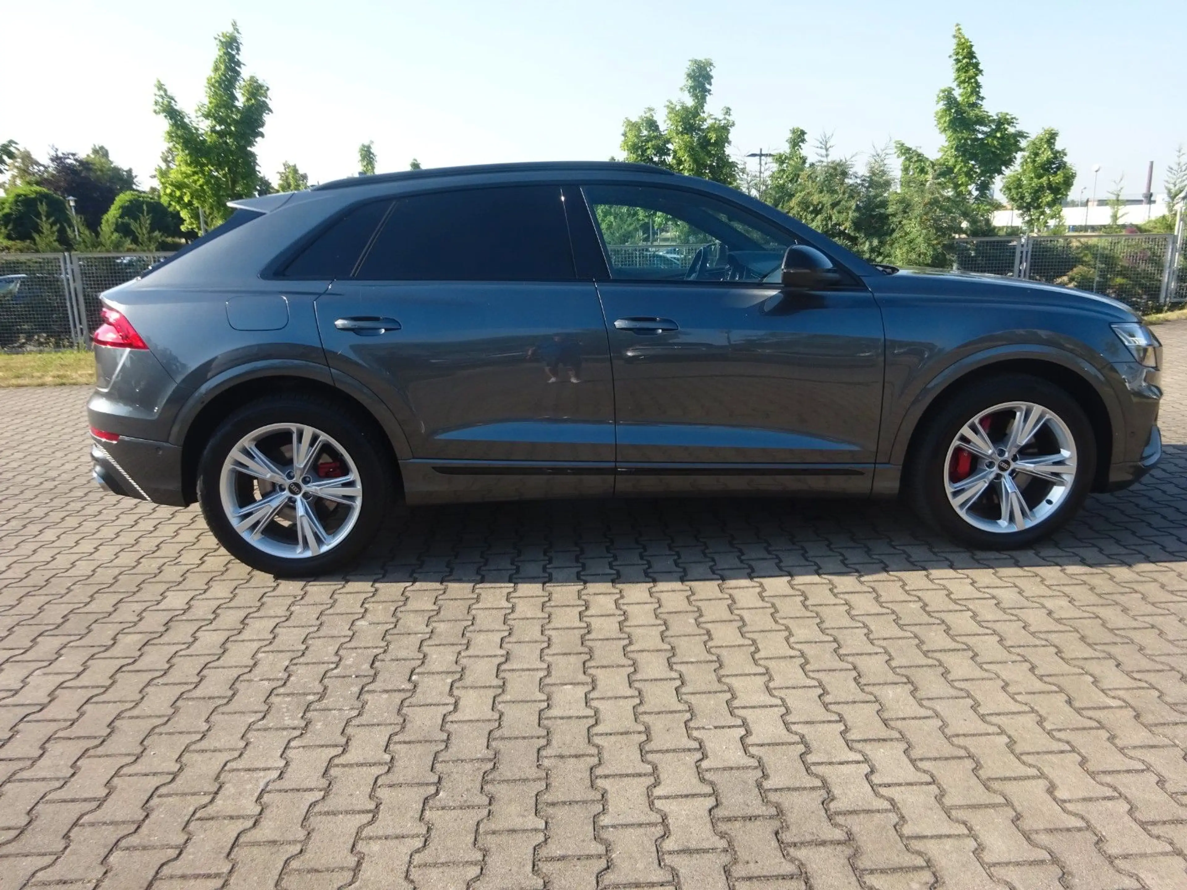 Audi SQ8 507PS V8 quattro Panorama Massage Standhzg — photo 6