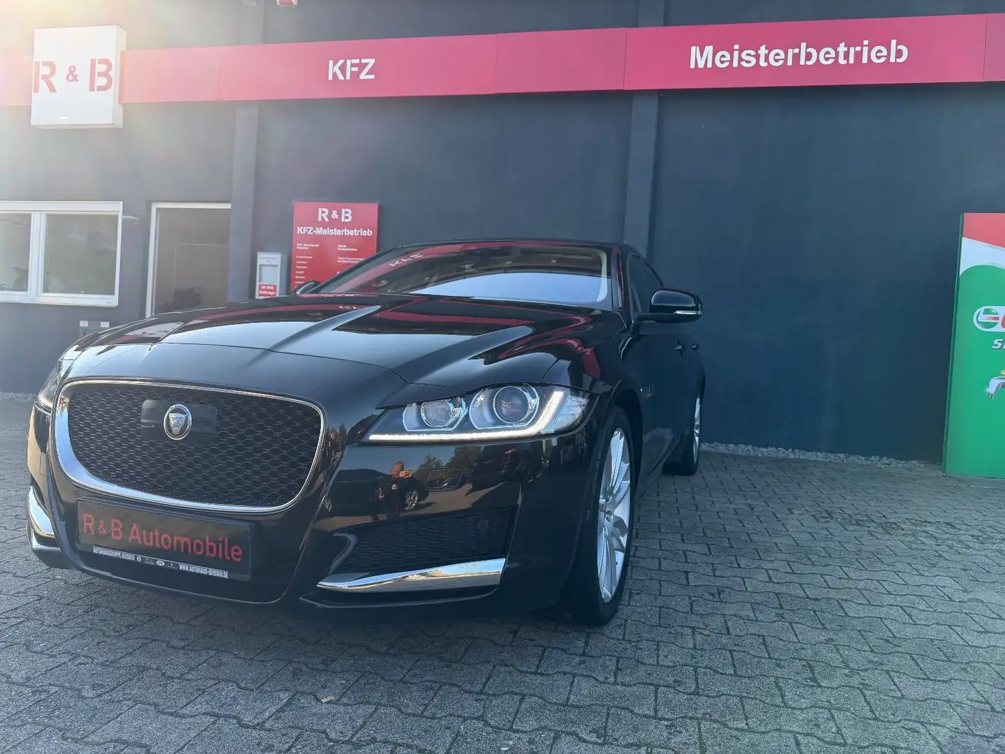 Jaguar XF Prestige*HuD*RFK*Led*Mem*Automatik* Noir - 1