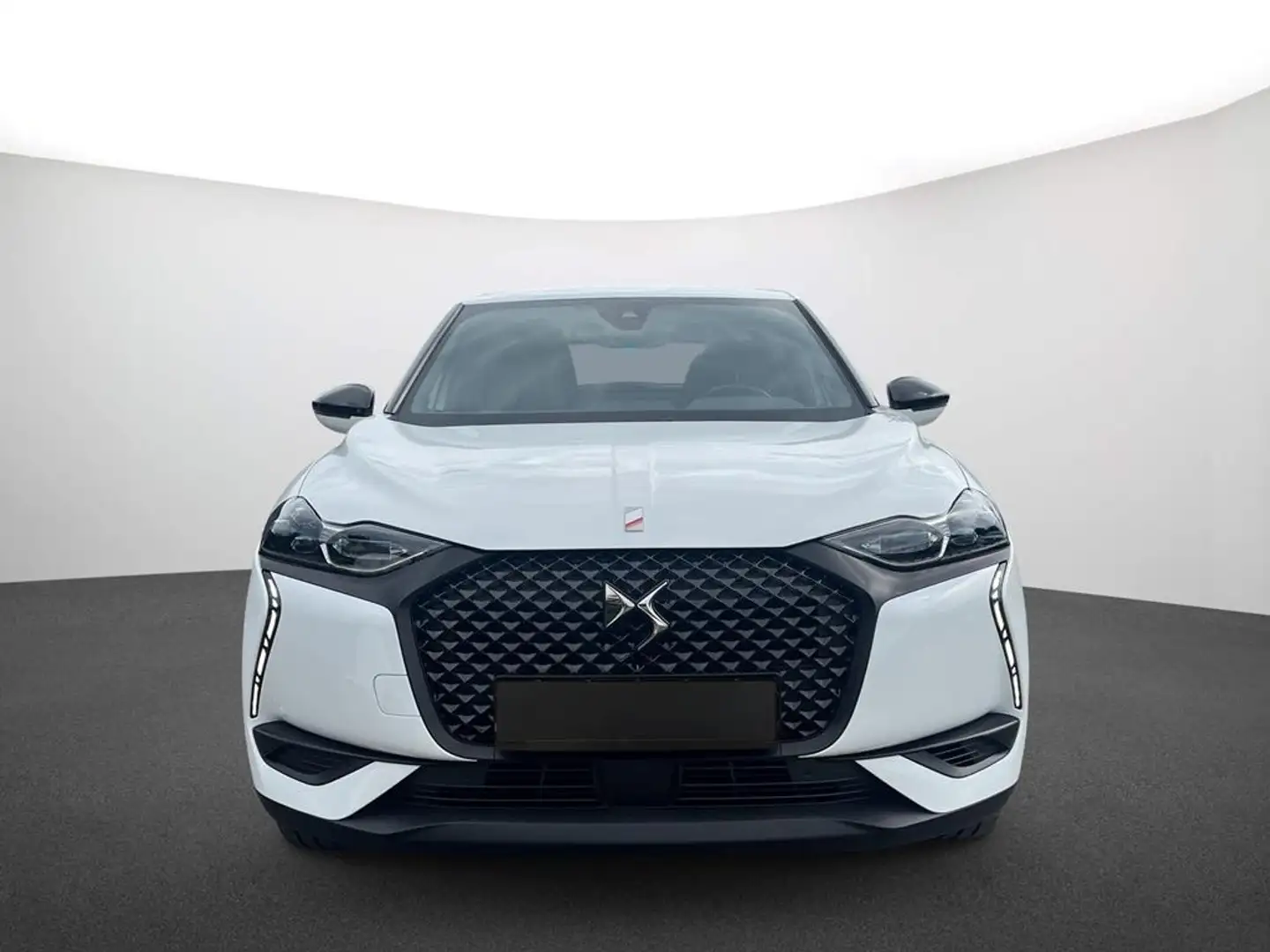DS Automobiles DS 3 Crossback E-Tense Performance Line + Белый - 2