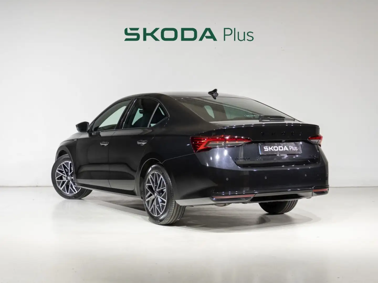 Skoda Octavia 1.5 TSI MHEV SPORTLINE 110KW DSG 5P Negro - 2