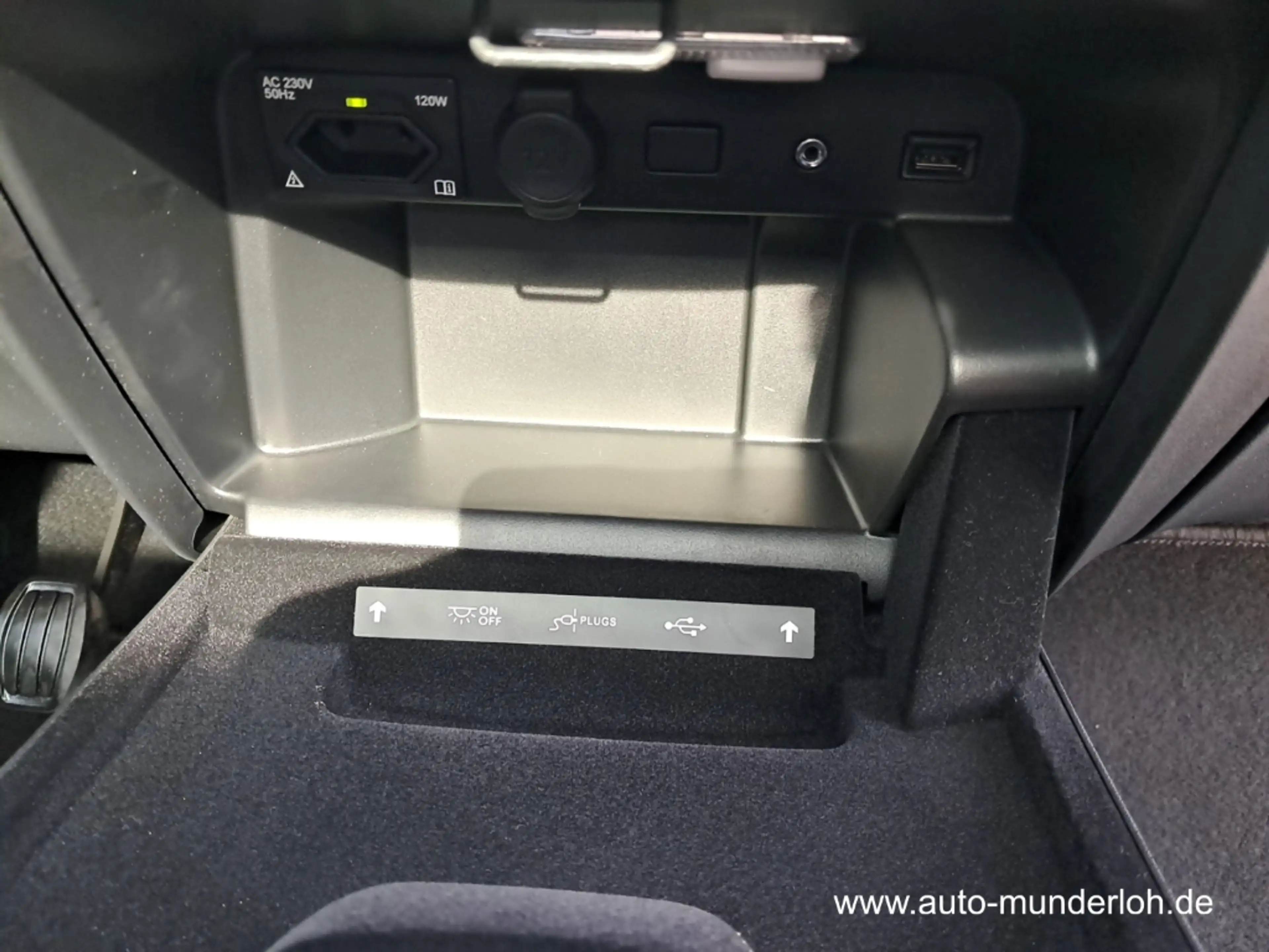 Citroen C4 SpaceTourer PureTech 130 Shine — photo 19